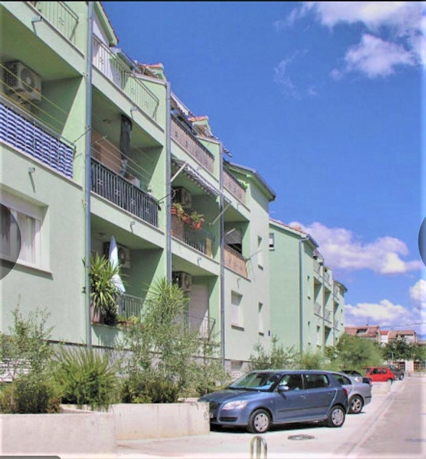 Apartman Scotti Kaštela Eksteriør billede