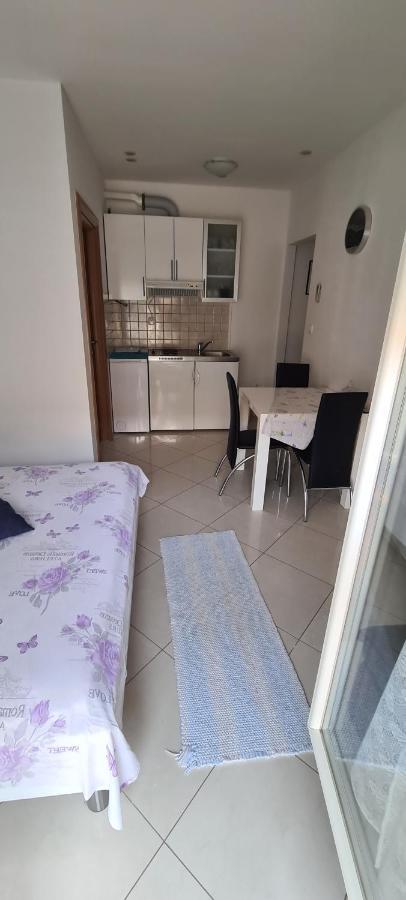 Apartman Scotti Kaštela Eksteriør billede