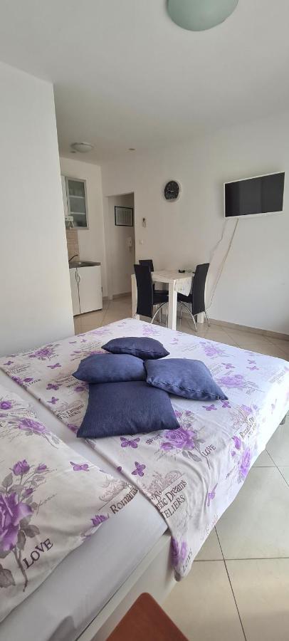Apartman Scotti Kaštela Eksteriør billede